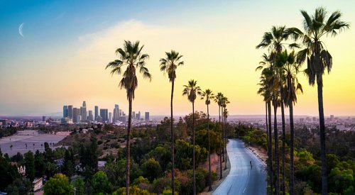 With the addition of Los Angeles, Kelowna airport now has non-stop flights to 7 sun destinations
